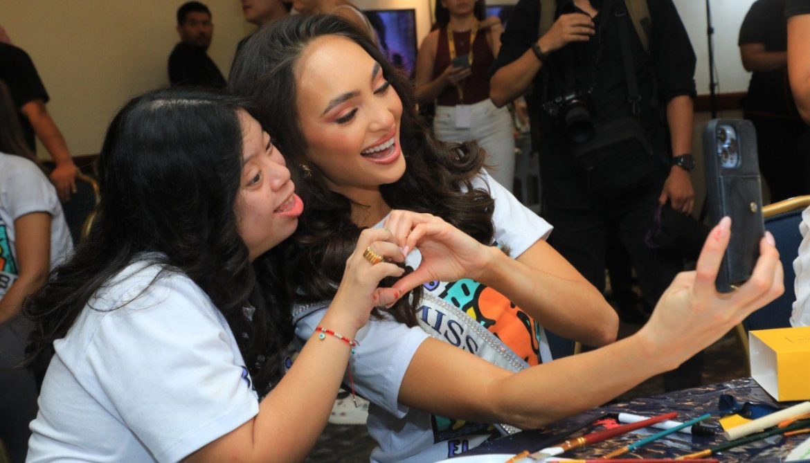 Delegadas de Miss Universo 2023 vivieron una conexión de amor en el lanzamiento de «Best Buddies El Salvador»