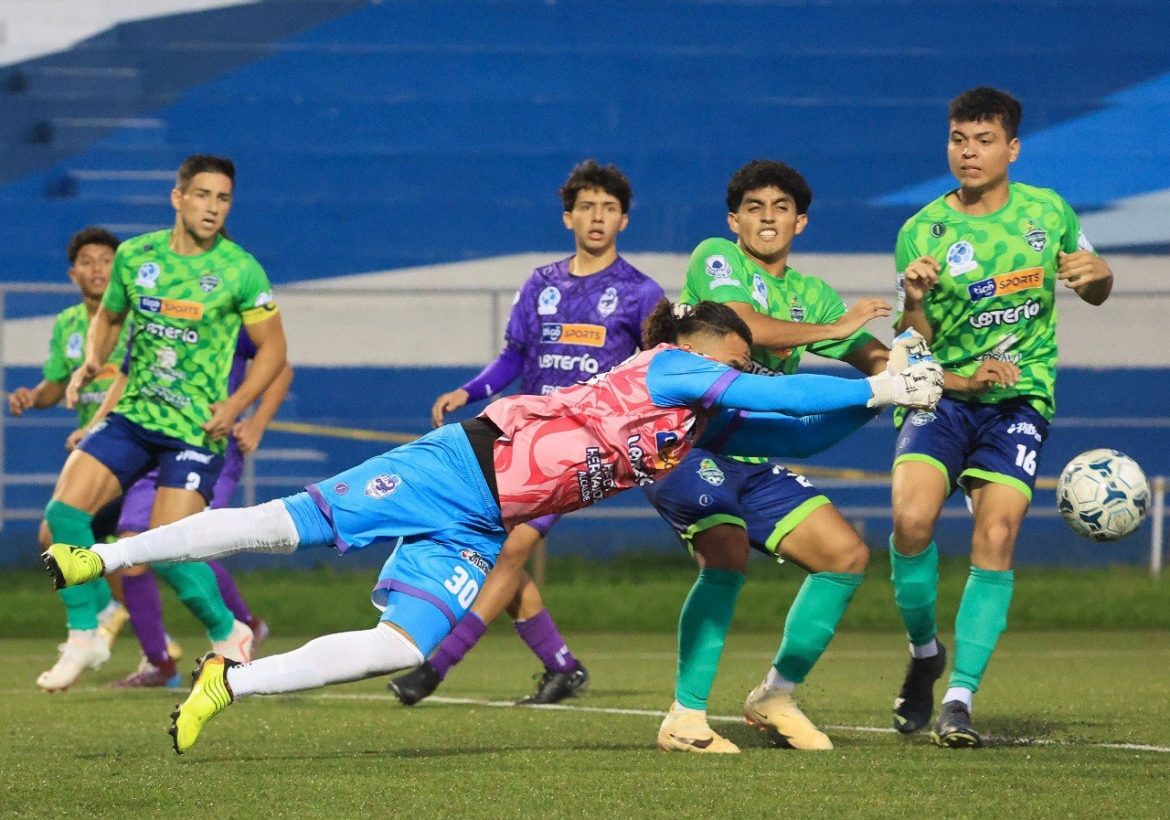Santa Tecla y Alacranes firmaron un 1-1 en Las Delicias