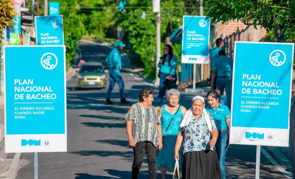 Más de 20 mil habitantes son beneficiados con recuperación vial en Santa Cruz Michapa
