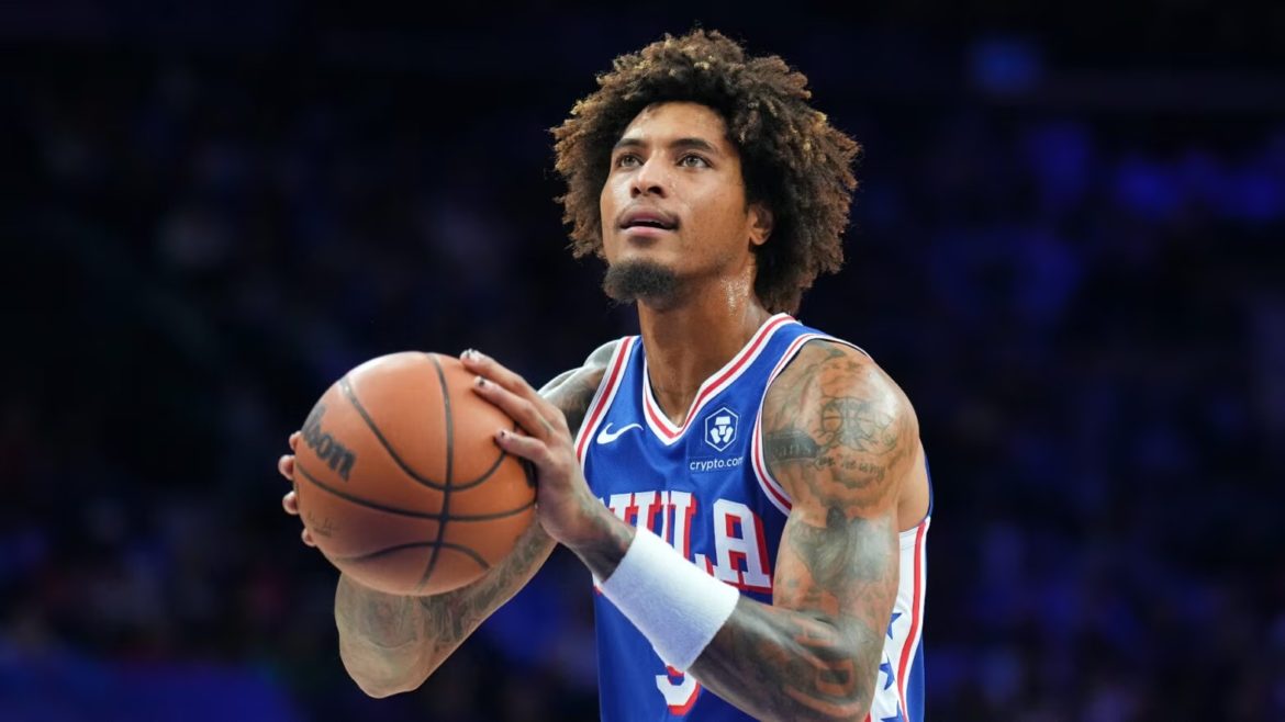 Jugador de la NBA, Kelly Oubre Jr., fue hospitalizado tras ser atropellado por un auto
