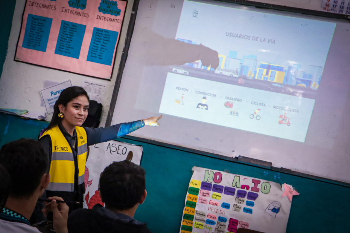 Más de 90,000 familias beneficiadas con charlas de educación vial del Conasevi