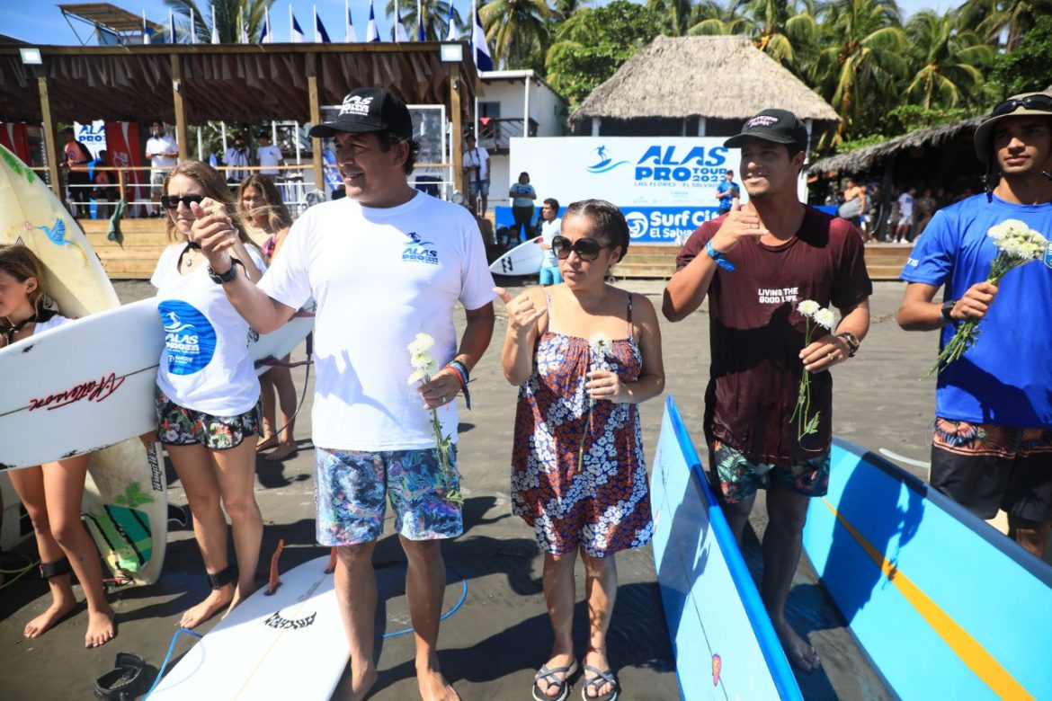 Ministra Morena Valdez dijo que seguirán potenciando el turismo en Oriente a través del surf