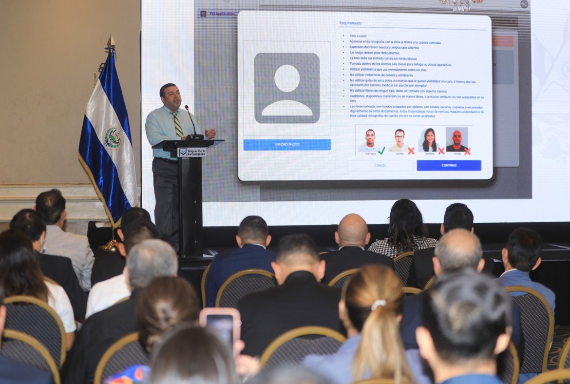Gobierno presenta moderna plataforma de permiso especial de ingreso al país