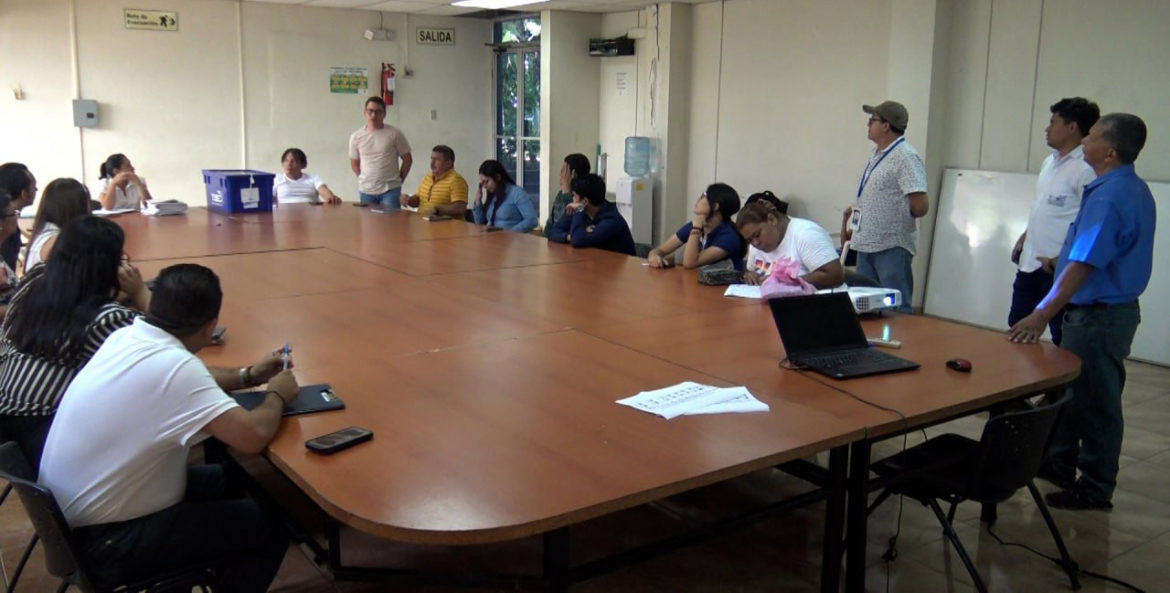 El TSE capacita a facilitadores que orientarán a las JRV en Morazán