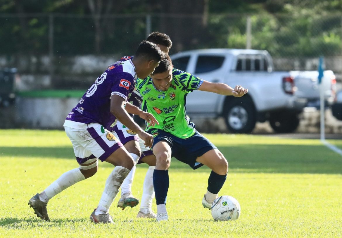 Santa Tecla y Platense empatan y siguen sumergidos en el sótano
