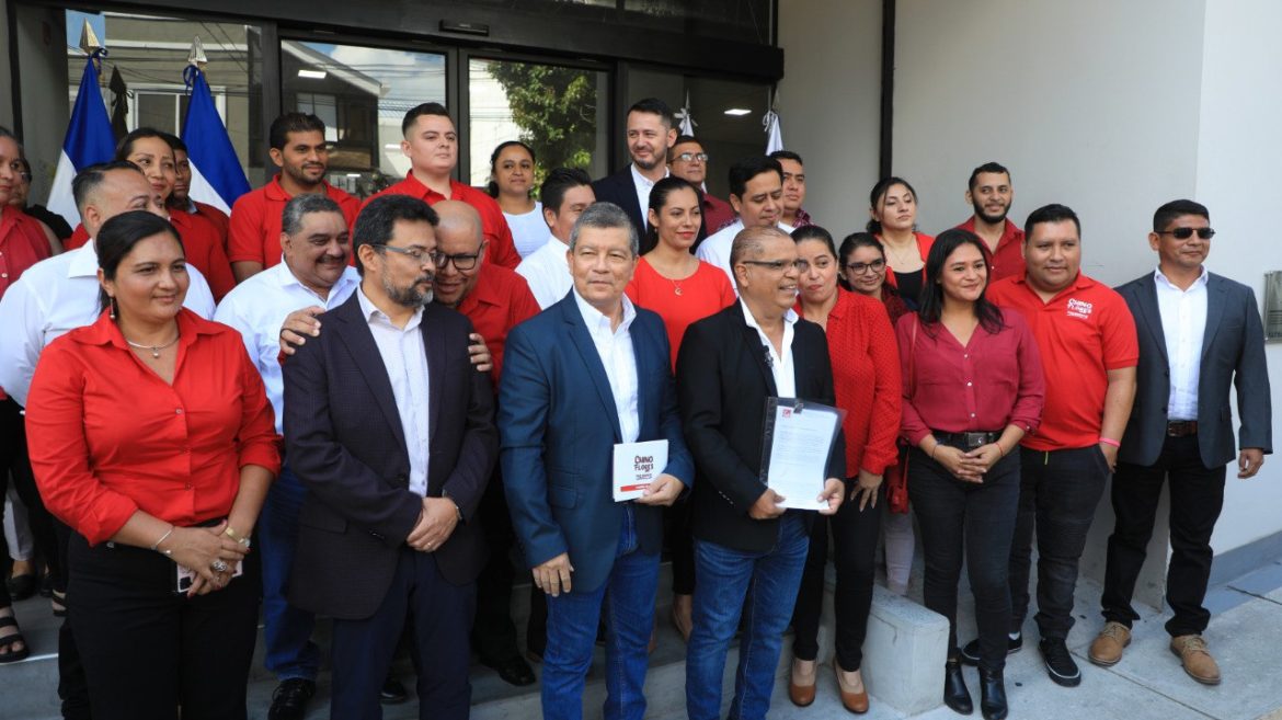 Candidato del FMLN desmerita la nueva BINAES