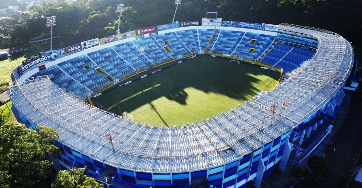 ¿Por qué no se aprueba el estadio Cuscatlán para partidos de primera división?