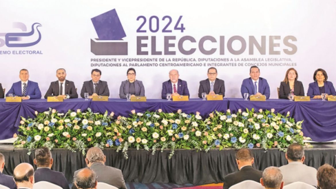 El TSE salvaguardó el ordenamiento jurídico al cumplir la resolución de la Sala en materia electoral