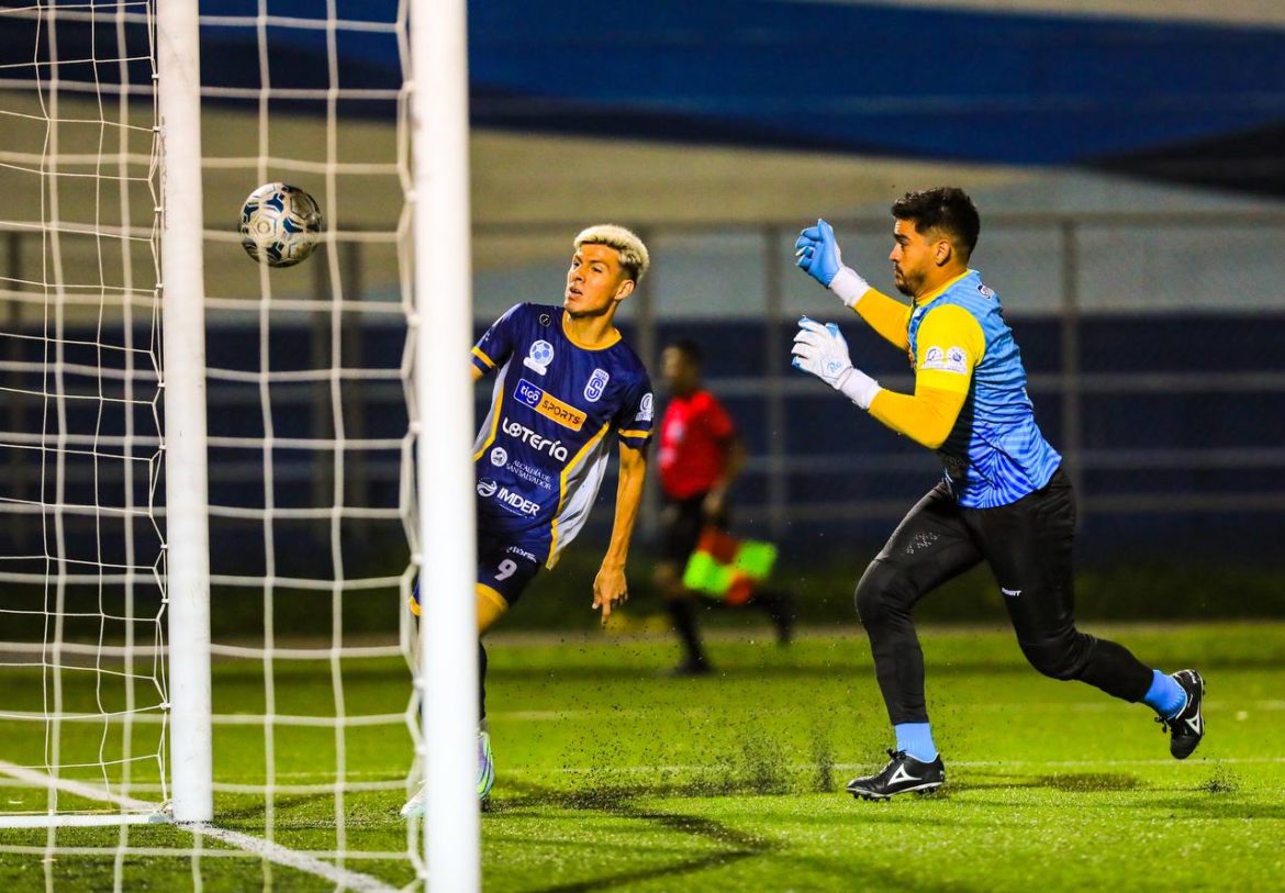San Salvador F. C. mantiene puja por el liderato