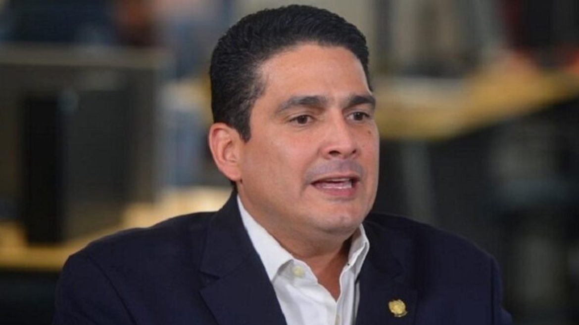 FGR presenta demanda civil contra exalcalde de ARENA, Roberto d’Aubuisson
