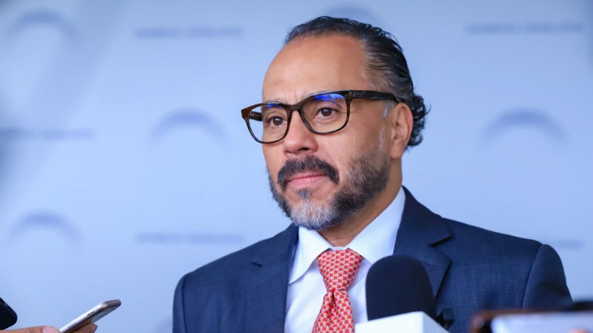 Presidente Ernesto Castro destaca alta aprobación de Nayib Bukele según encuesta CID Gallup