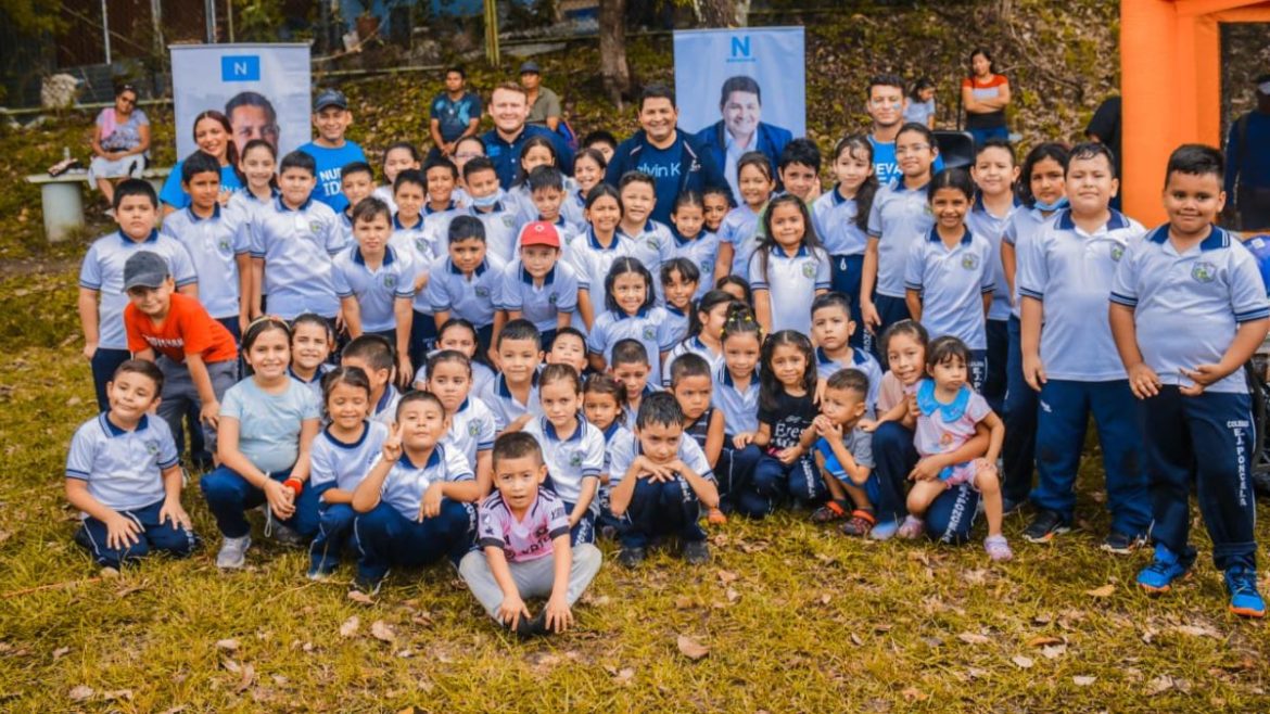  Alcalde José Chicas celebra el día del niño en La Bombonera, Alta Vista