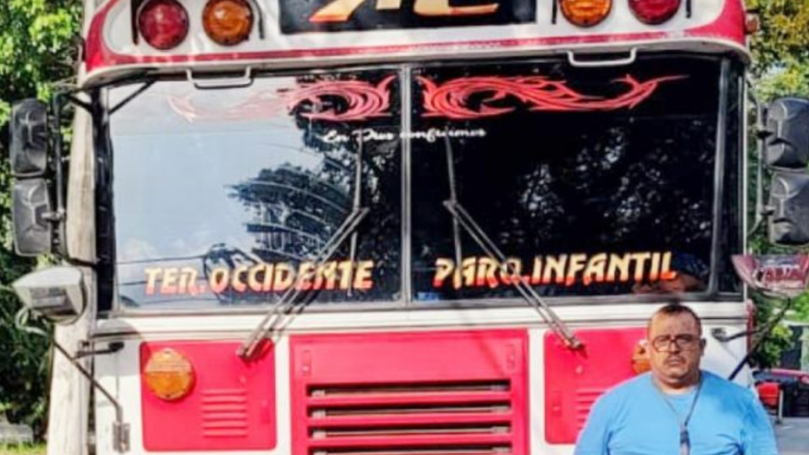 Detienen a motorista de bus que atropelló a una mujer en San Salvador
