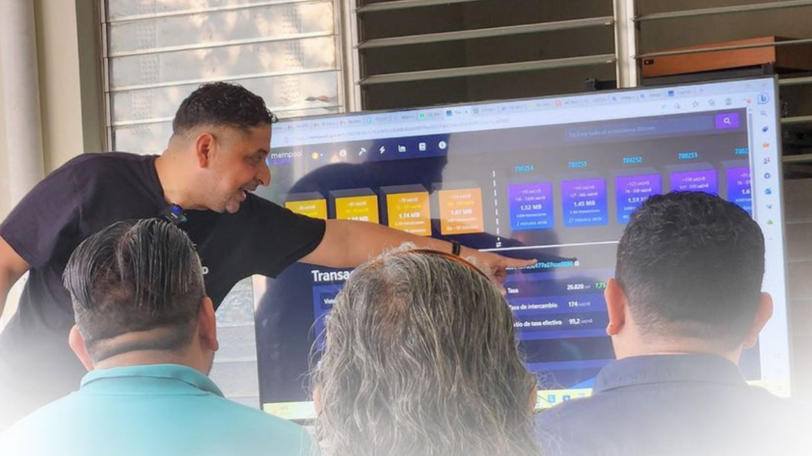 Alcalde José Chicas impulsa educación en el mercado financiero, a través de diplomado basado en Criptomonedas