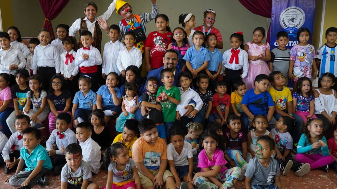 Alcaldía de Santa Ana celebró el Día del niño y niña
