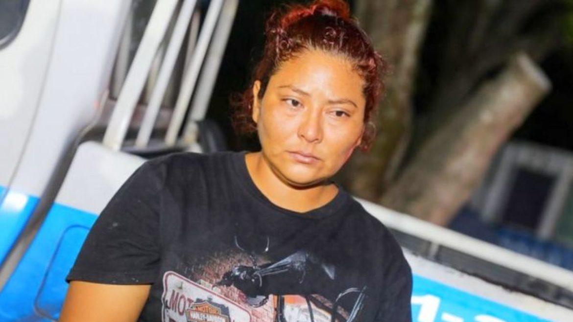 Arrestan a mujer que intentó sacar a un marero del cerco de seguridad en Apopa