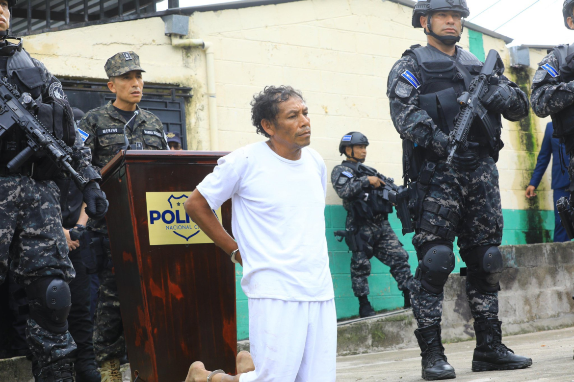 Gabinete de Seguridad presenta al asesino de niña de siete años en La Campanera