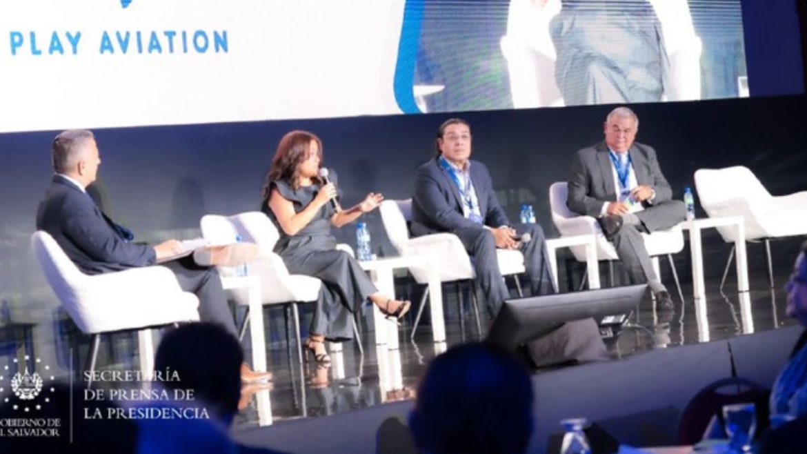 Autoridades promueven el desarrollo de la aviación civil en El Salvador