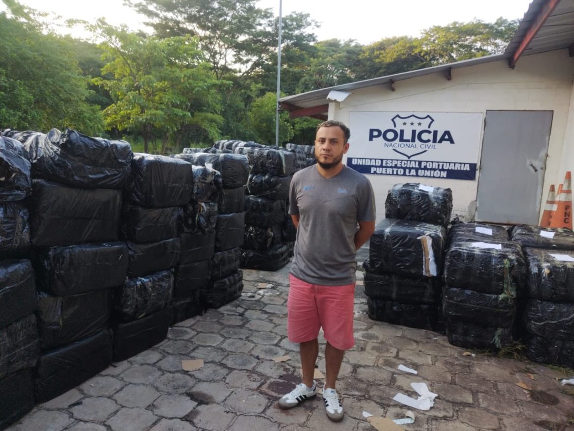 Capturan a un hombre por contrabando en el cantón Agua Escondida, La Unión