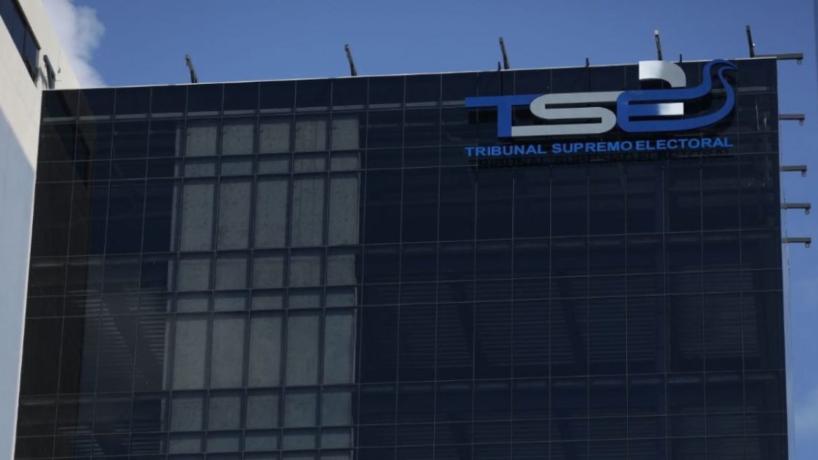 TSE apuesta por seguridad en el voto electrónico