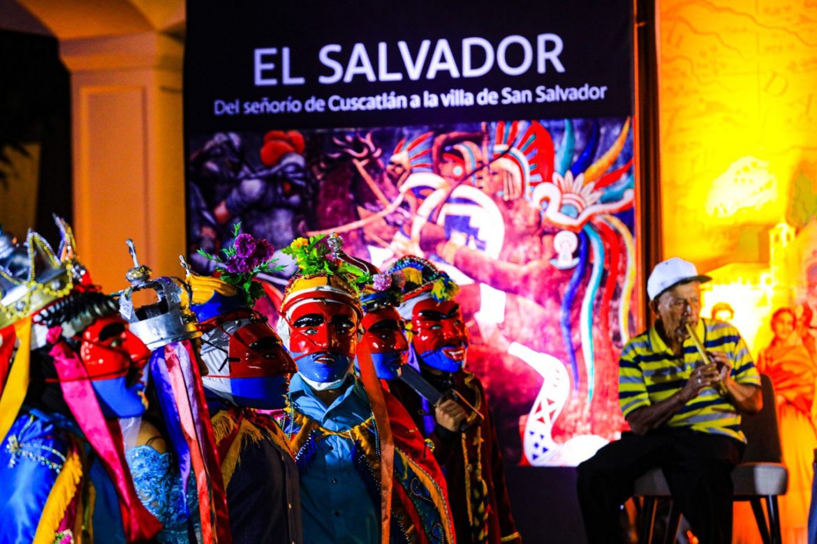 Bancoagrícola presentó el libro «El Salvador, del señorío de Cuscatlán a la villa de San Salvador»