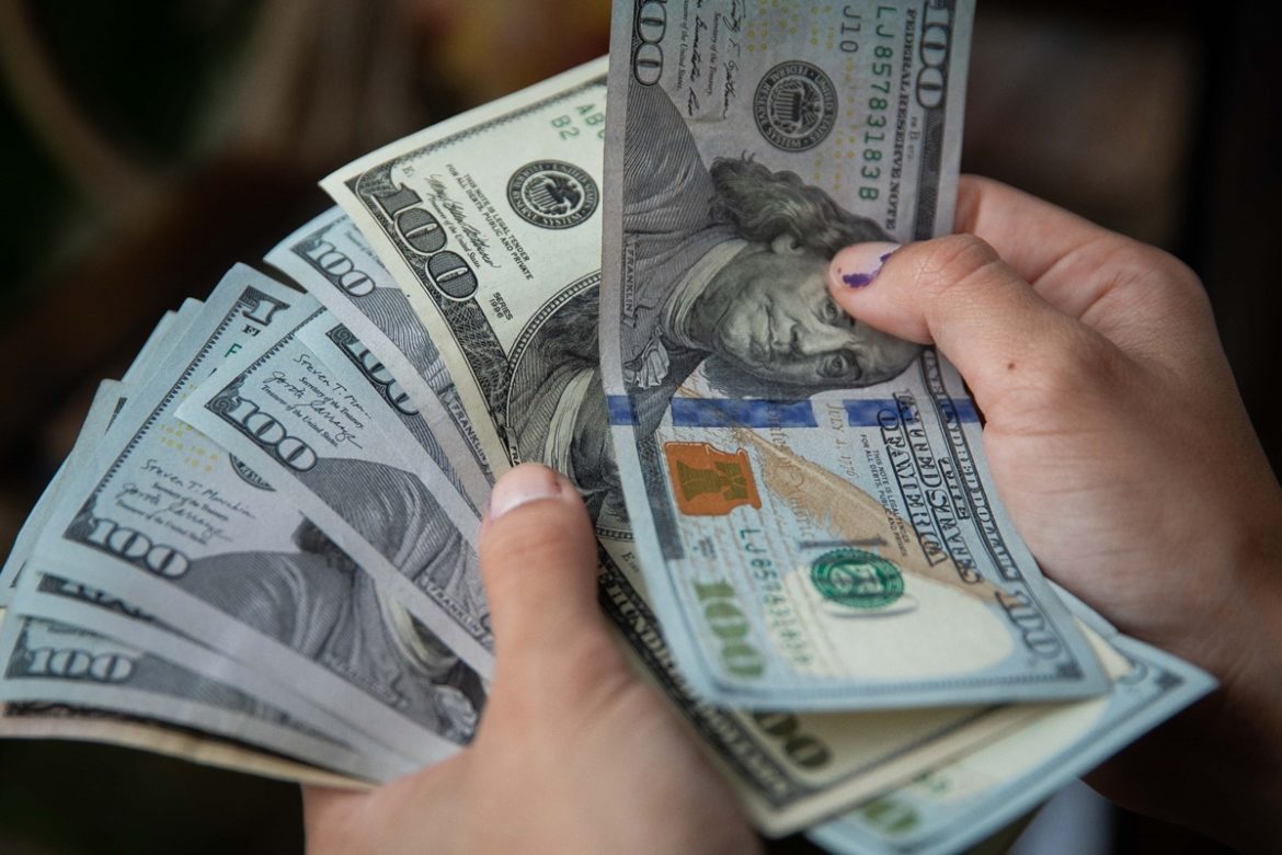 Salvadoreños podrán ingresar hasta $3 mil en mercancías libres de impuesto