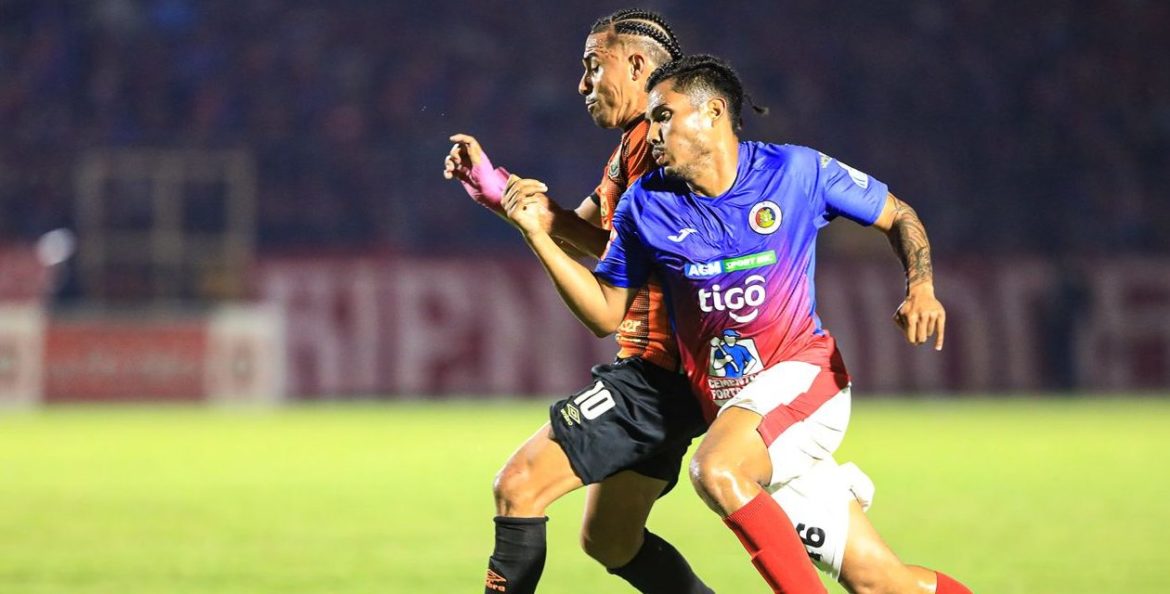 El clásico nacional es el plato fuerte de este miércoles en la primera división