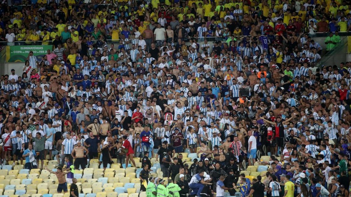 Violencia en gradas demoró el inicio del partido entre Brasil y Argentina