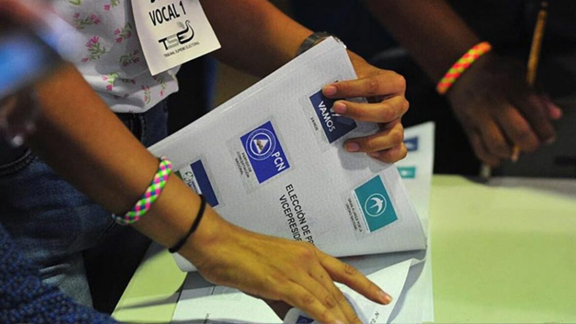 Hoy definen posición de banderas de partidos en papeletas de votación