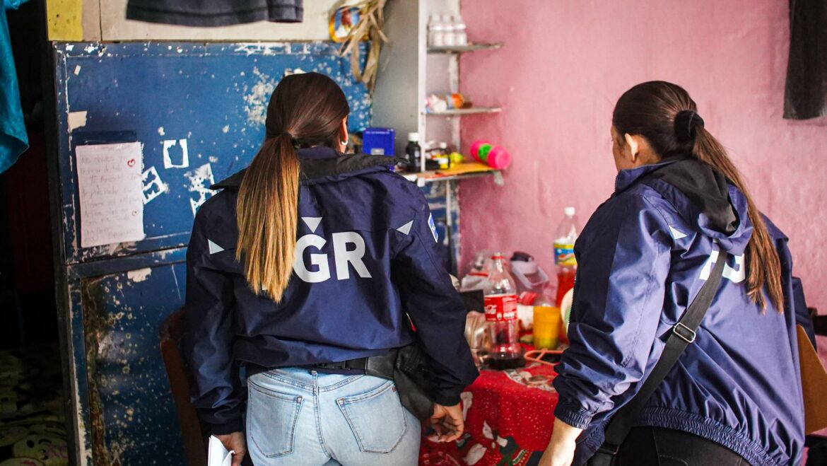 Realizan allanamiento en vivienda relacionada con el asesinato de niño de dos años en Santa Tecla