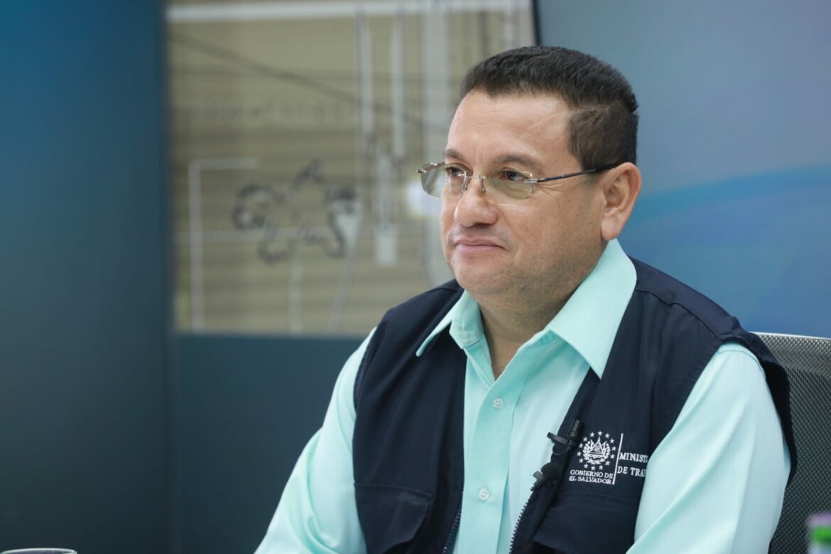 Ministro de Trabajo, Rolando Castro, informó que lanzarán el programa “Defiende tu Aguinaldo”