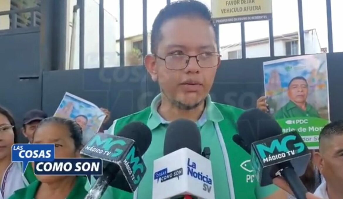 El PDC presentó solicitud de inscripción de planilla de candidatos al Concejo Municipal de San Salvador Sur