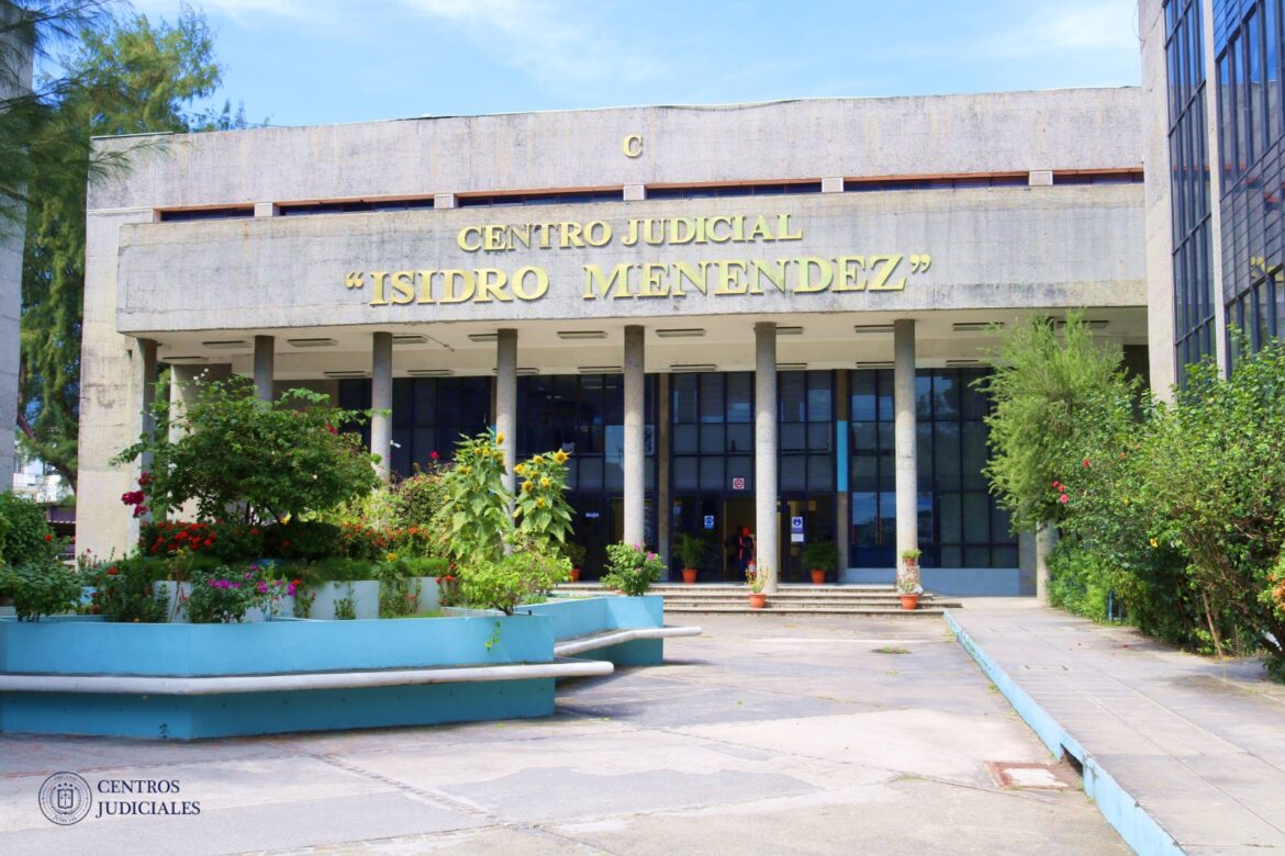 Tribunal condenó a 13 años de prisión a dos extorsionistas