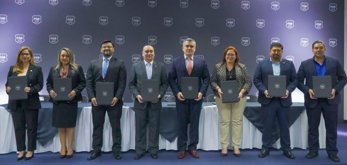 Fiscal General firma acuerdo interinstitucional para fortalecer las acciones en el combate al lavado de dinero y activos y el financiamiento del terrorismo