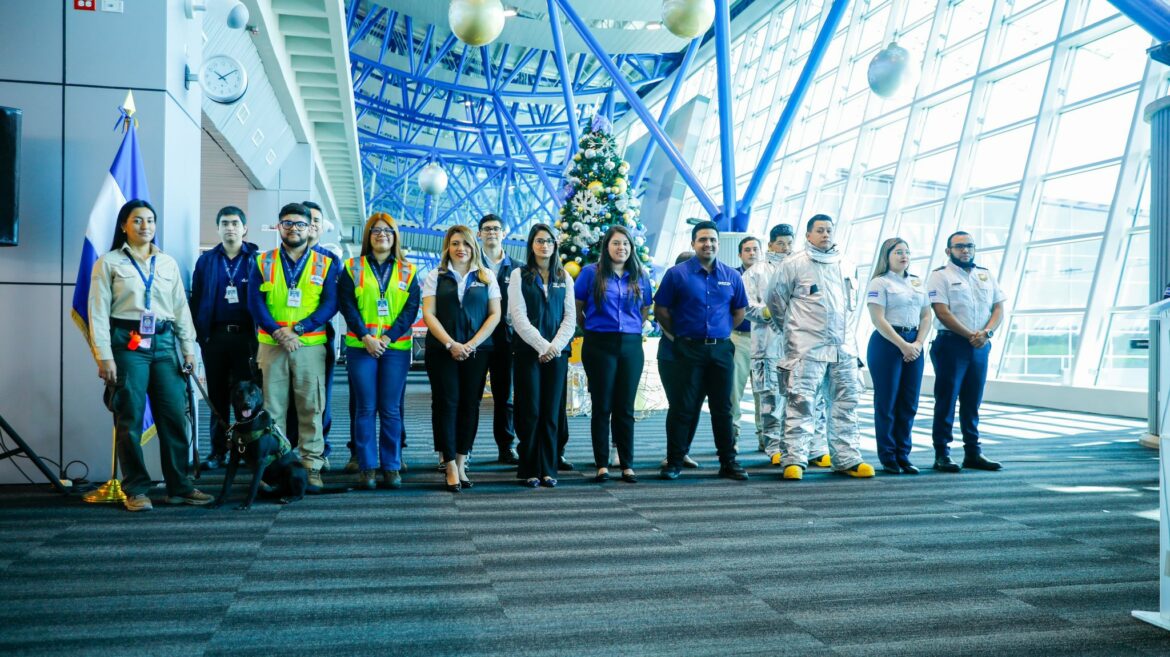 Inicia el «plan de atención de fin de año 2023» en el Aeropuerto Internacional con más de 1,600 colaboradores a disposición de turistas