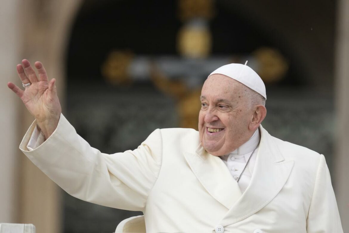 Papa Francisco canceló viaje a COP28 de Dubai por consejo médico