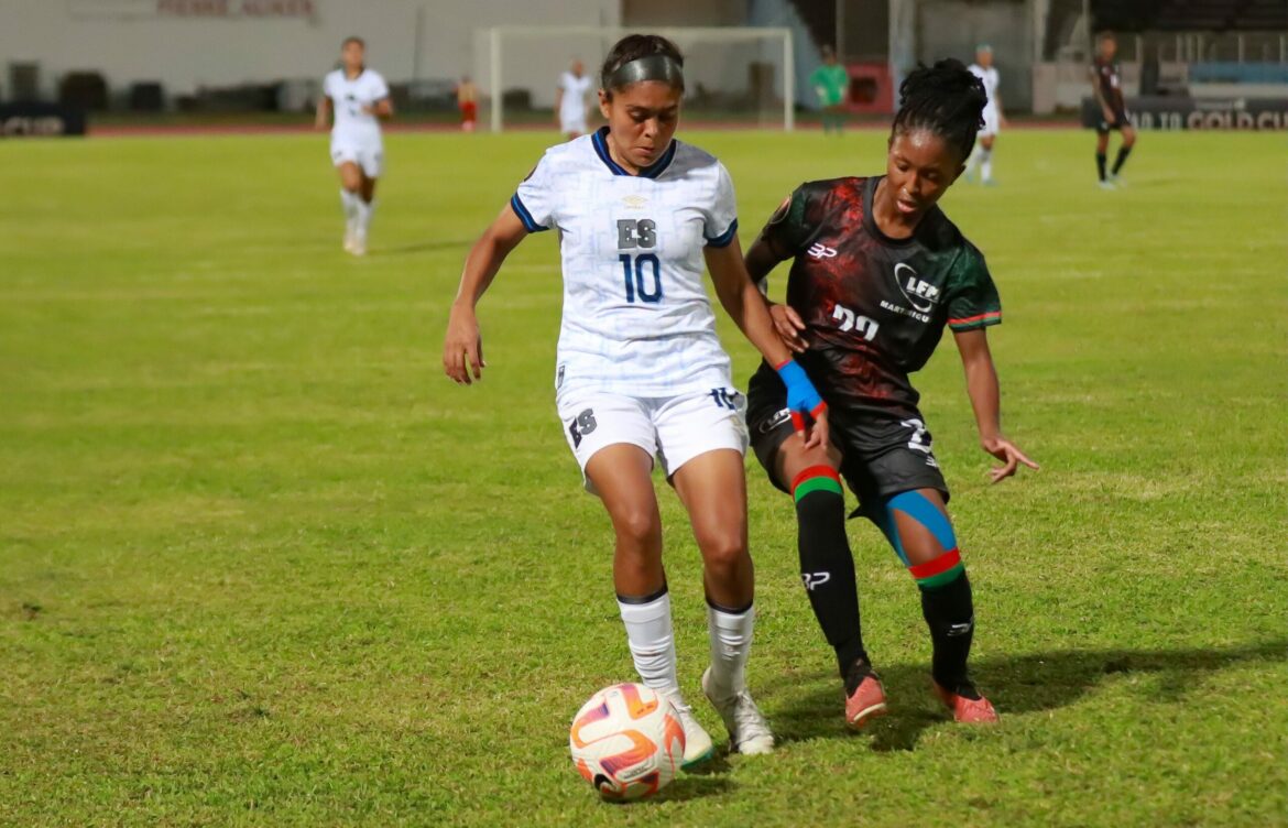 La selección femenina de El Salvador se impuso 2 a 0 ante Martinica