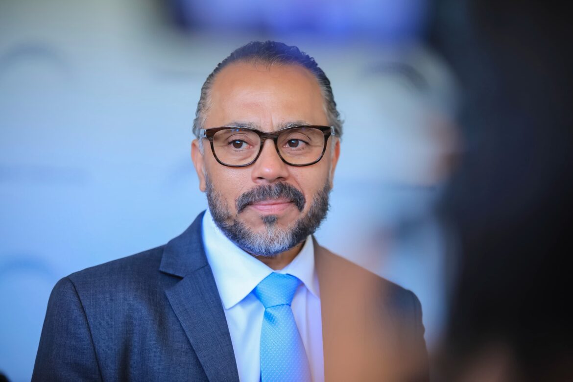 Diputado Castro convocó a sesión plenaria extraordinaria en la cual la Asamblea podría conocer sobre el designado presidencial