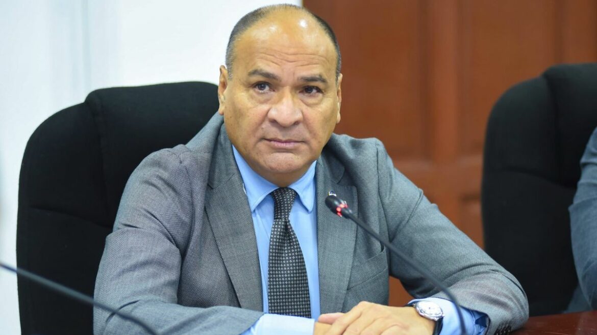 Presidente de la CSJ explica a los diputados de la Comisión de Hacienda el presupuesto 2024