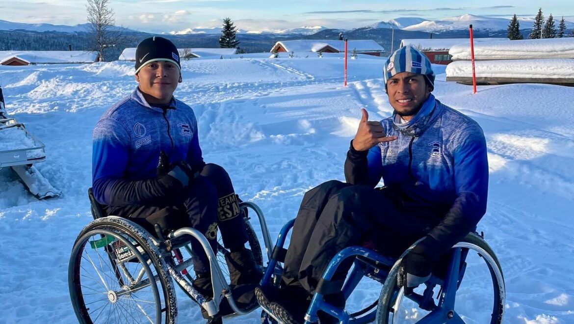 El primer equipo de esquí paralímpico de El Salvador compite en Noruega