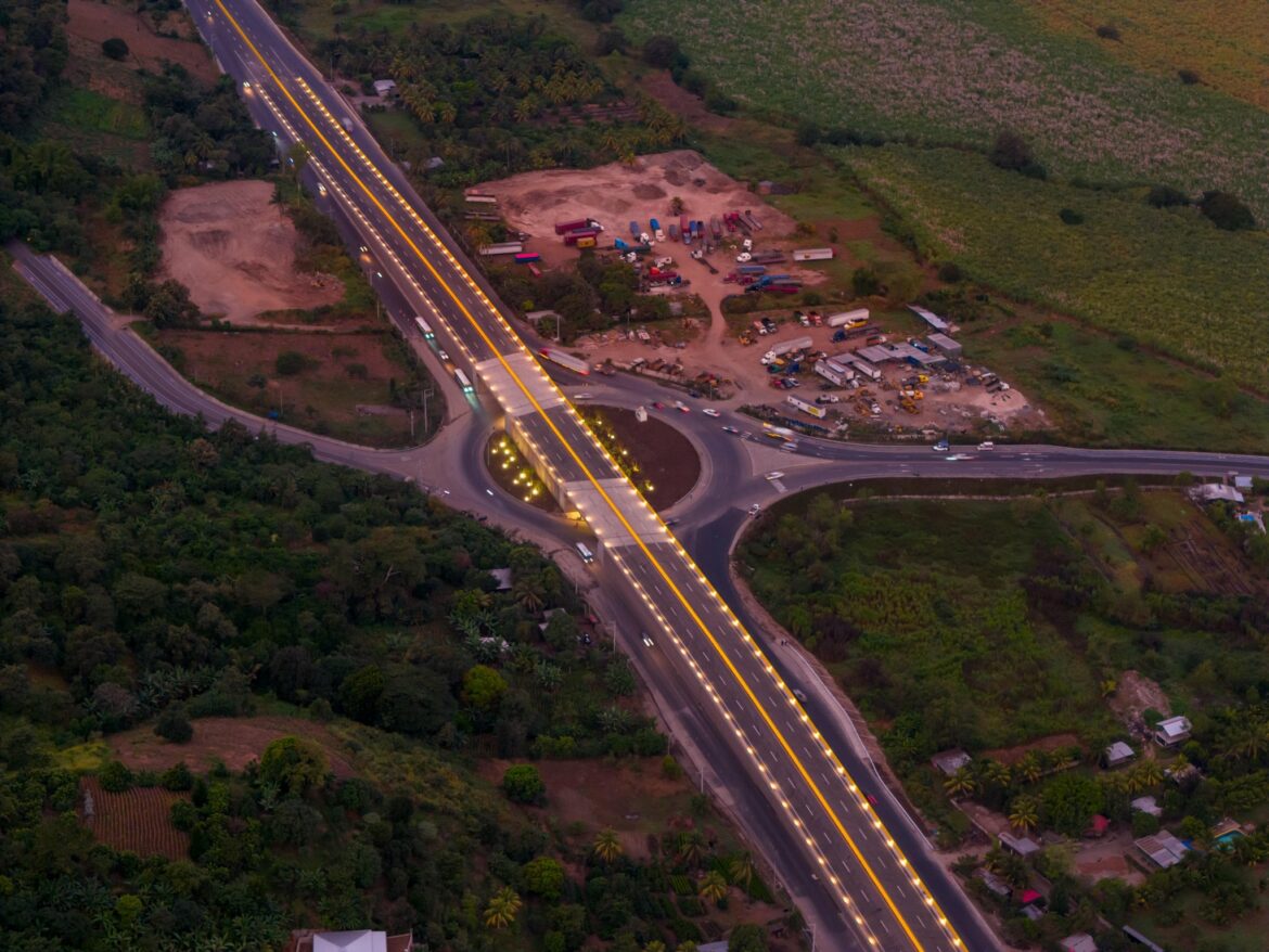MOP entrega paso elevado en desvío hacia Sacacoyo, La Libertad