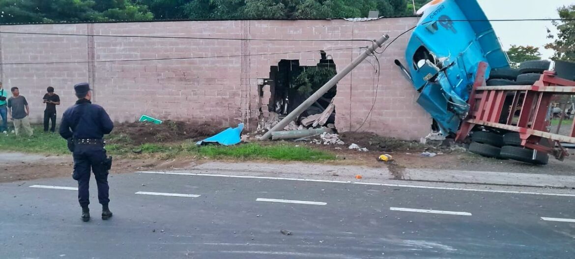Conductor de rastra falleció en calle a Sonsonate