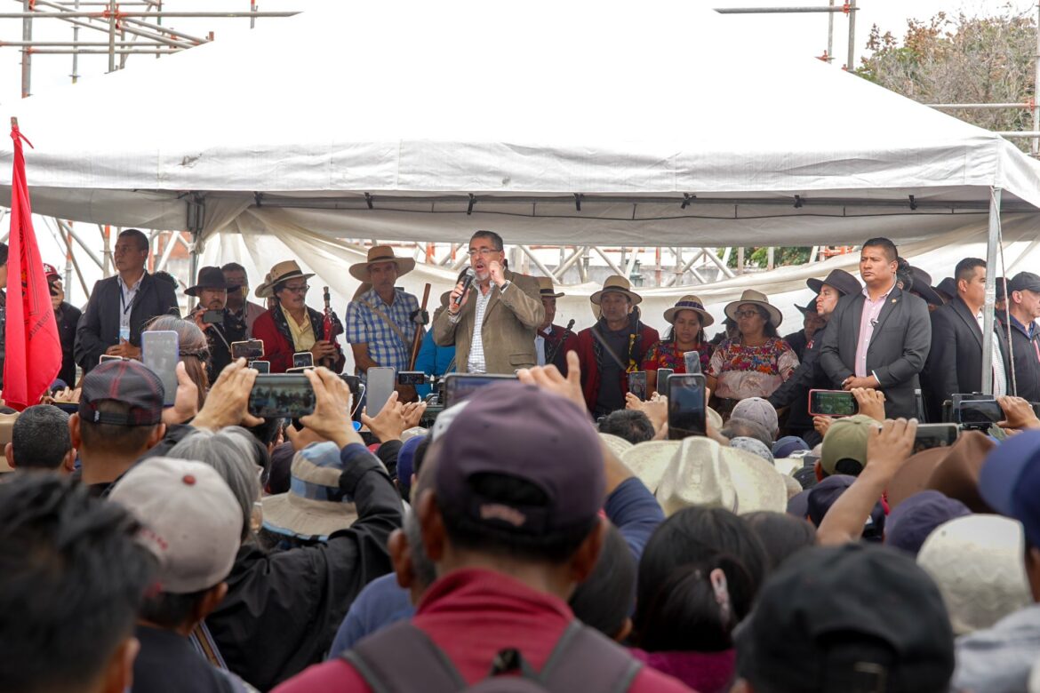 Bernardo Arévalo convoca a una marcha pacífica en defensa «de la democracia»