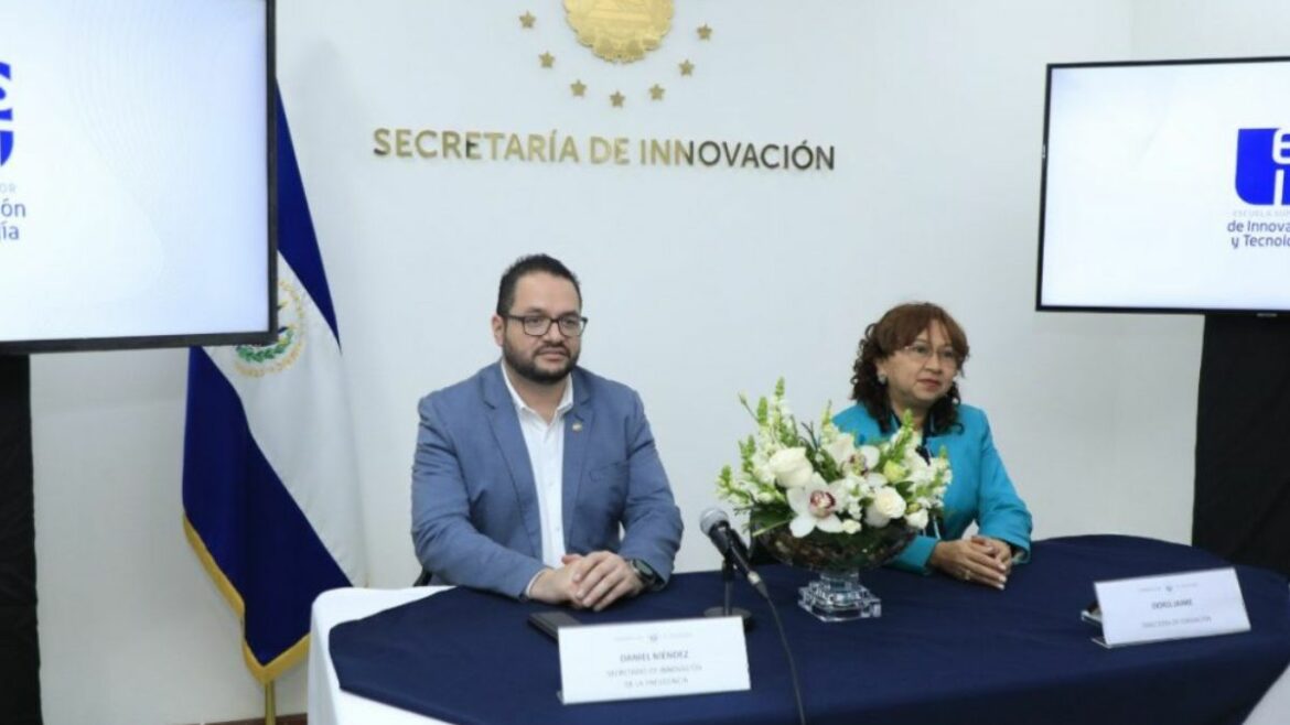 La ESIT especializó a 106 personas en servicios digitales