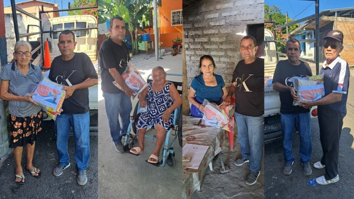 Apoyo al Adulto Mayor entrega #98 de Canastas Básicas