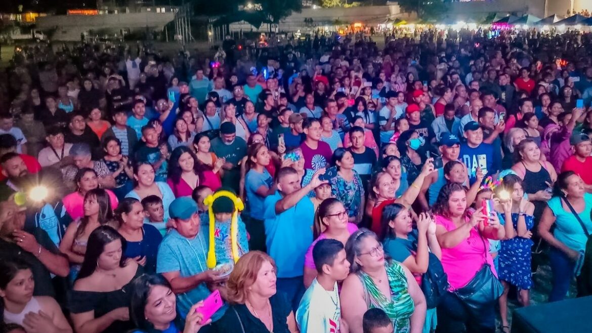 Noche llena de alegría y seguridad en las Fiestas Patronales de la Colonia Santa Lucia en Ilopango