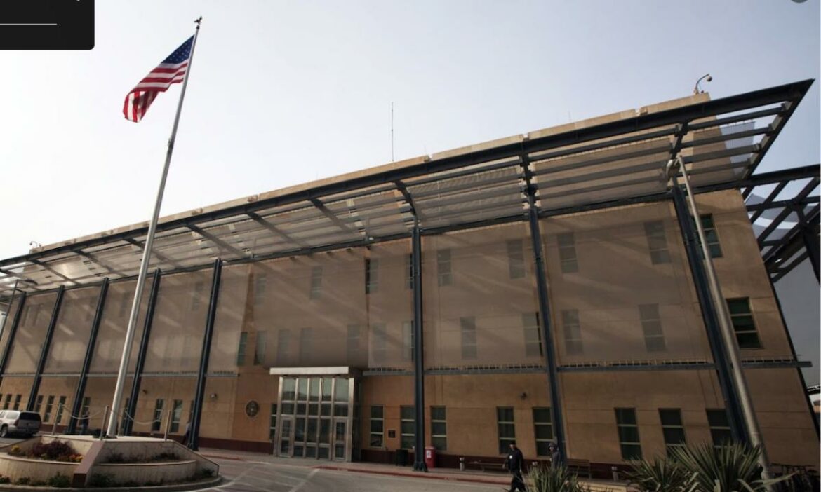 Cohetes impactan cerca de la embajada de EEUU en Bagdad, Irak