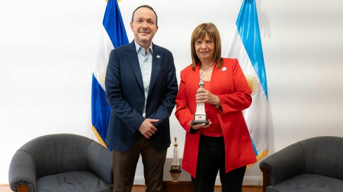 Estratégica reunión entre ministros de seguridad de El Salvador y Argentina
