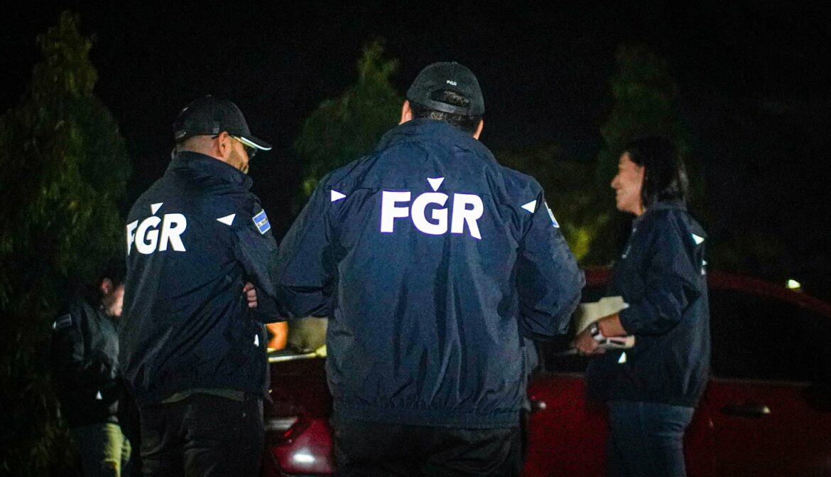 Detienen a sujetos acusados de renovar permisos de portación de armas de fuego de forma ilegal