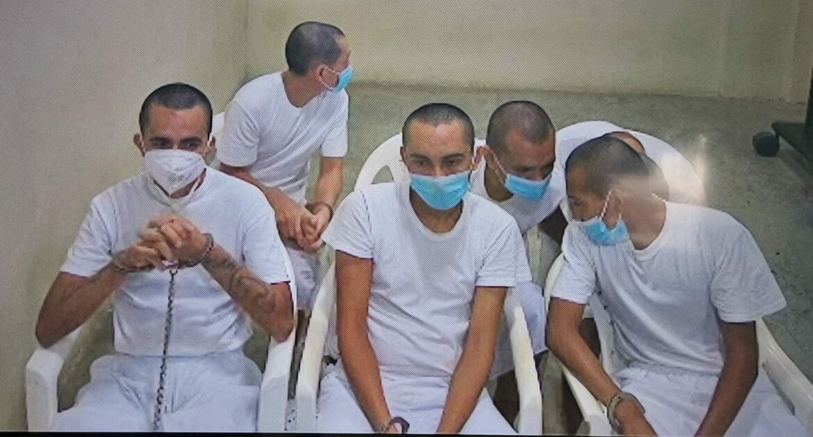 Inicia juicio contra 25 pandilleros acusados de seis asesinatos